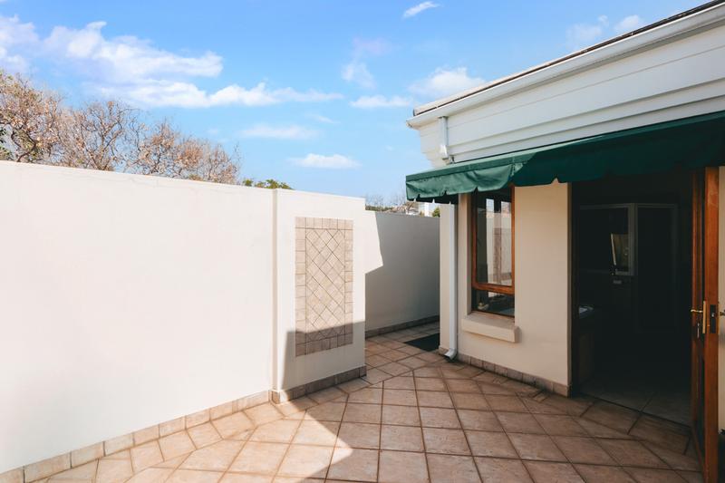 4 Bedroom Property for Sale in Lonehill Gauteng