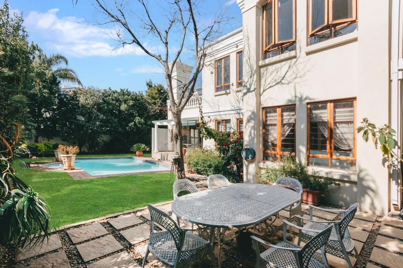 4 Bedroom Property for Sale in Lonehill Gauteng