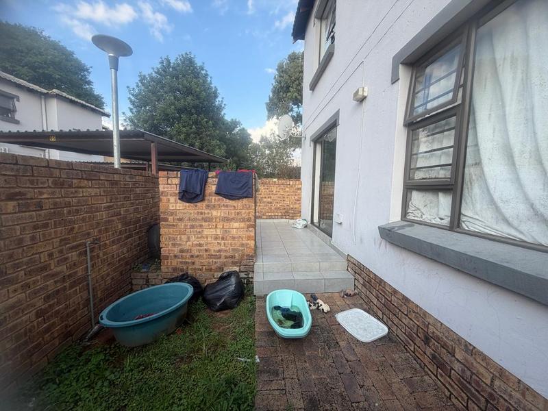 2 Bedroom Property for Sale in Chantelle Gauteng