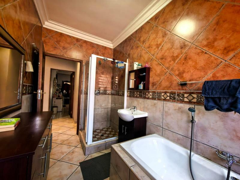 3 Bedroom Property for Sale in Rose Acres Estate Gauteng