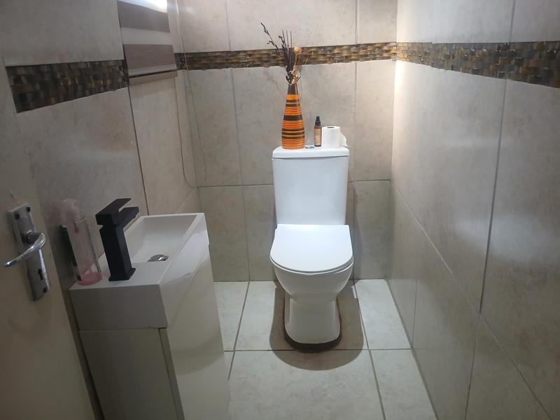 4 Bedroom Property for Sale in The Orchards Gauteng