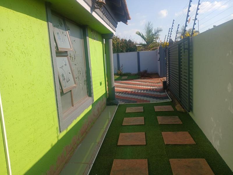 4 Bedroom Property for Sale in The Orchards Gauteng