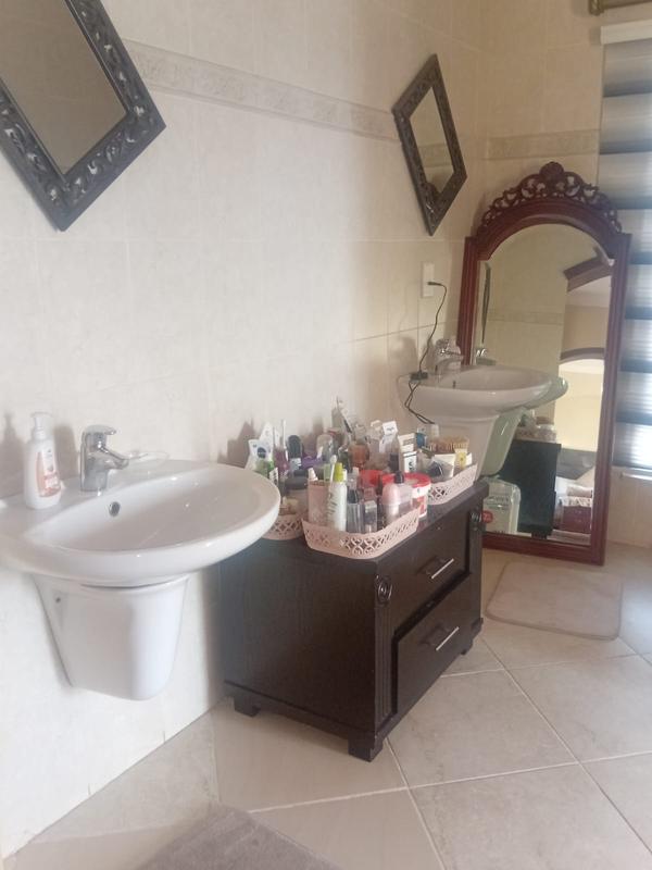 To Let 5 Bedroom Property for Rent in Waterkloof A H Gauteng