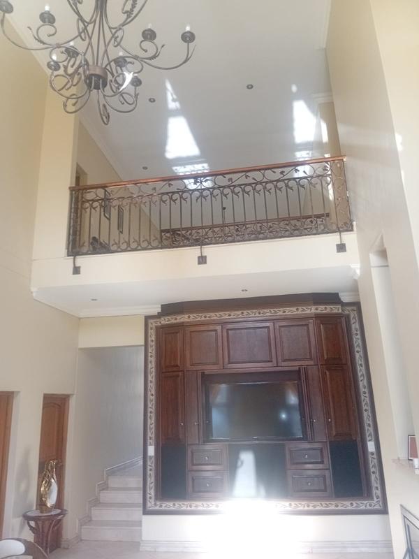 To Let 5 Bedroom Property for Rent in Waterkloof A H Gauteng