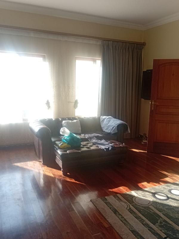 To Let 5 Bedroom Property for Rent in Waterkloof A H Gauteng