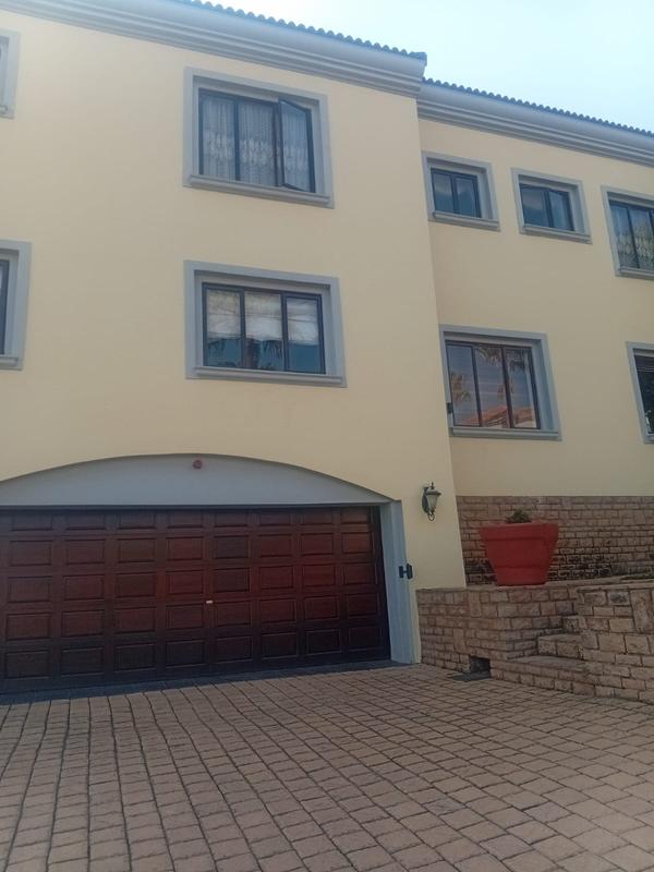 To Let 5 Bedroom Property for Rent in Waterkloof A H Gauteng