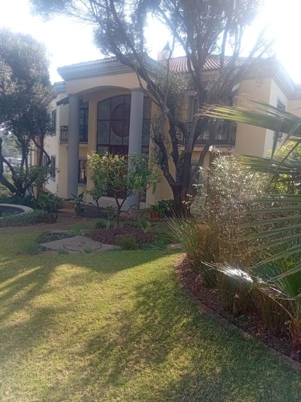 To Let 5 Bedroom Property for Rent in Waterkloof A H Gauteng