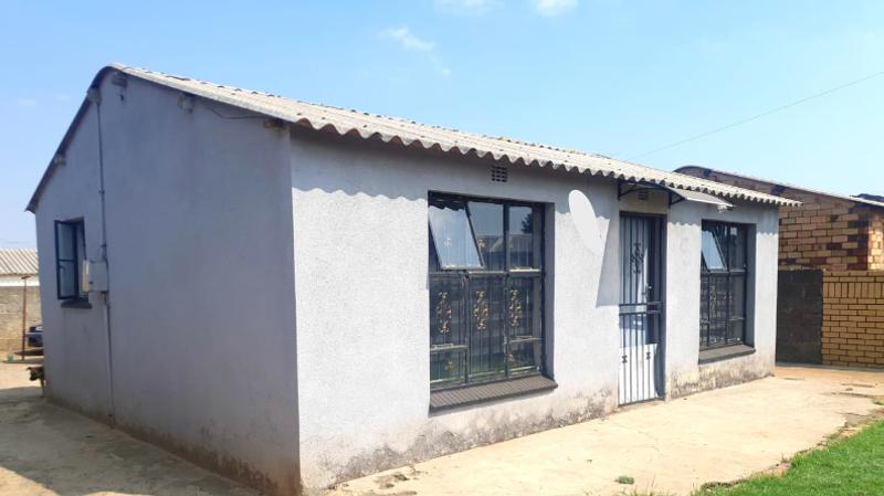 2 Bedroom Property for Sale in Tladi Gauteng