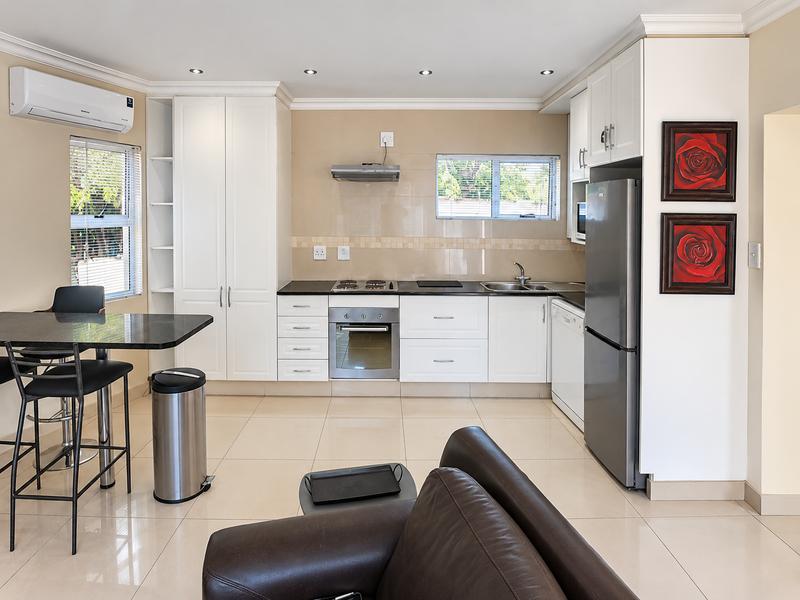 To Let 1 Bedroom Property for Rent in Parkmore Gauteng