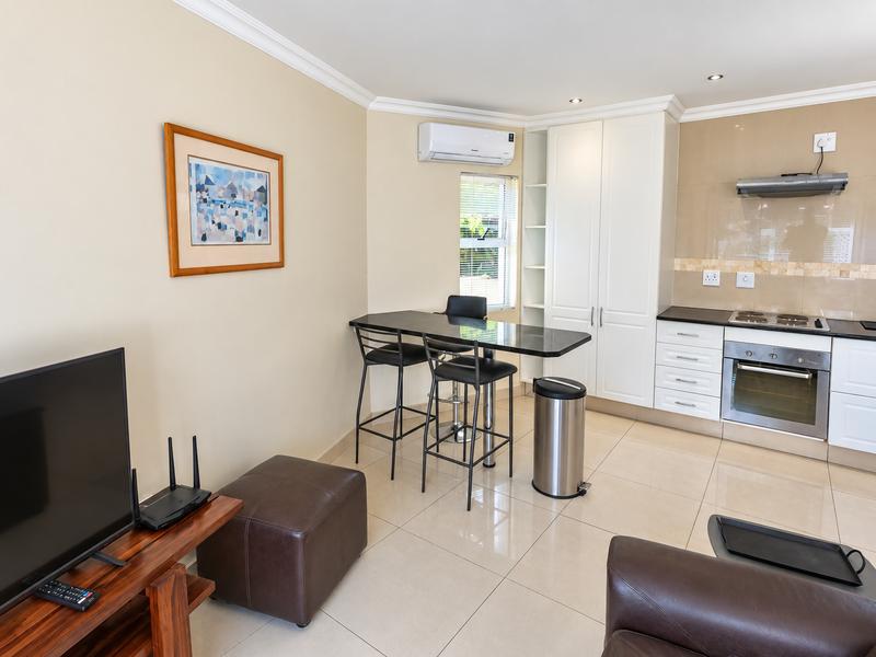 To Let 1 Bedroom Property for Rent in Parkmore Gauteng