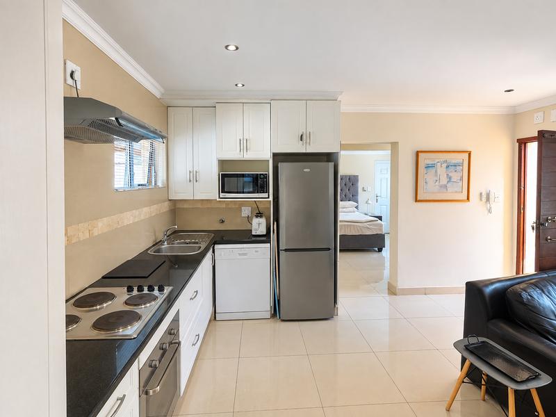 To Let 1 Bedroom Property for Rent in Parkmore Gauteng