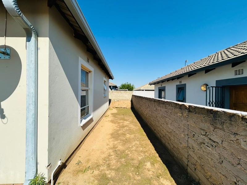 2 Bedroom Property for Sale in Riverside View Ext 33 Gauteng