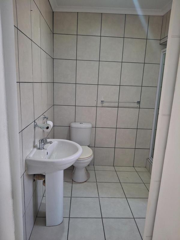 To Let 1 Bedroom Property for Rent in Greymont Gauteng