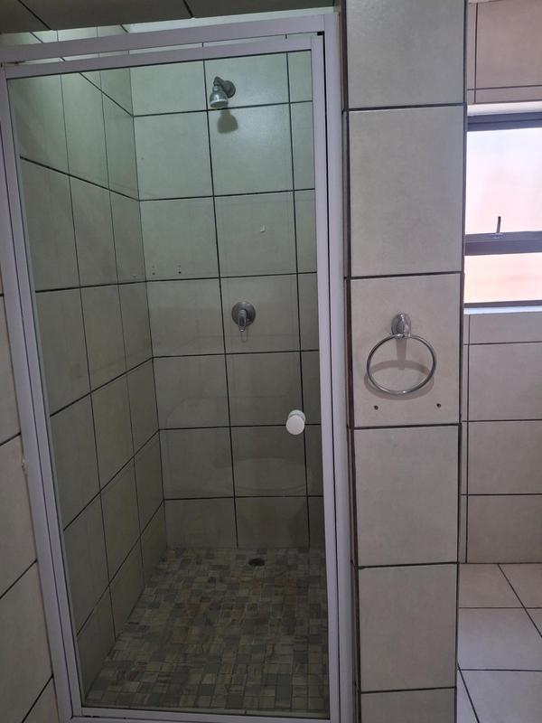 To Let 1 Bedroom Property for Rent in Greymont Gauteng