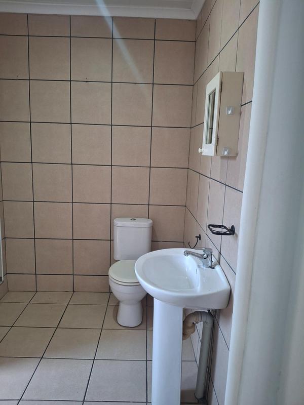 To Let 1 Bedroom Property for Rent in Greymont Gauteng