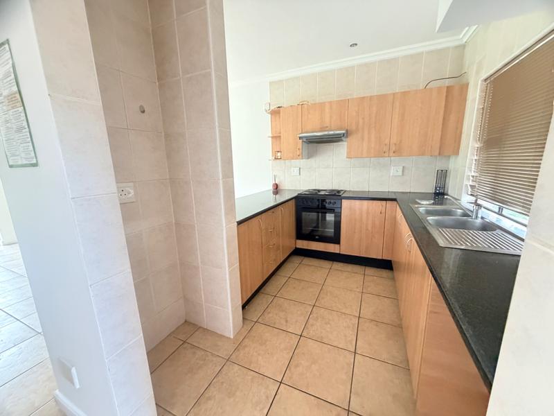 To Let 1 Bedroom Property for Rent in Zwartkop Golf Estate Gauteng