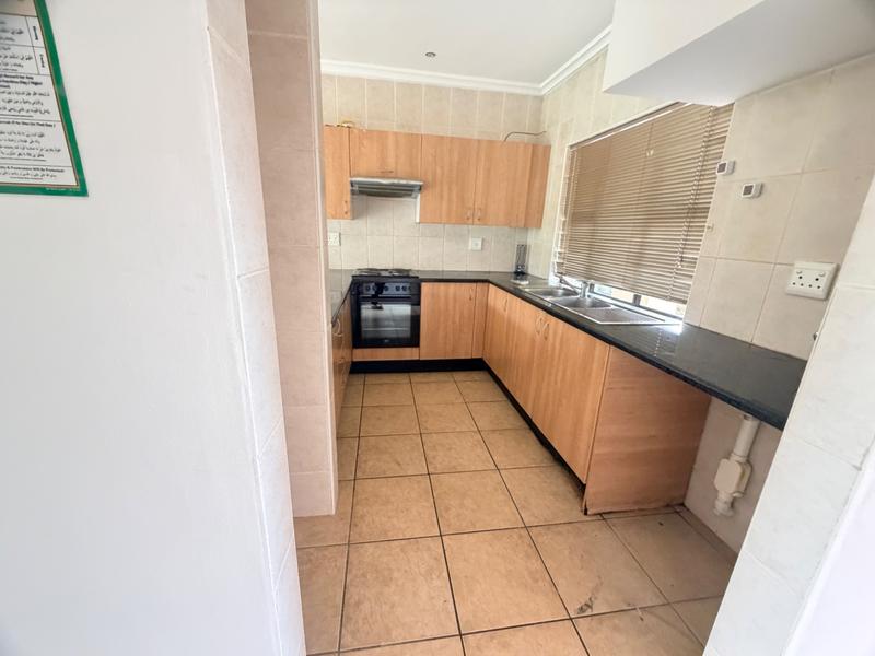 To Let 1 Bedroom Property for Rent in Zwartkop Golf Estate Gauteng