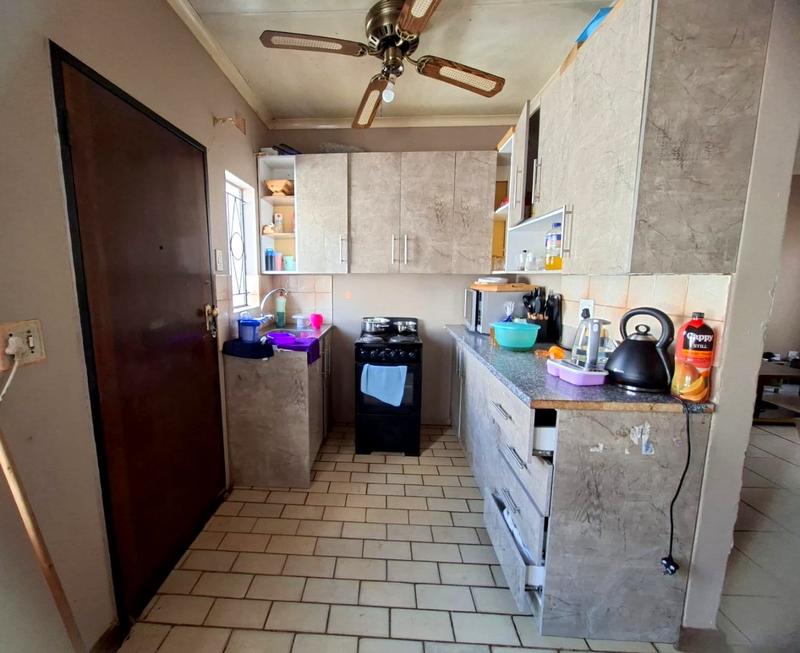 3 Bedroom Property for Sale in Protea North Gauteng
