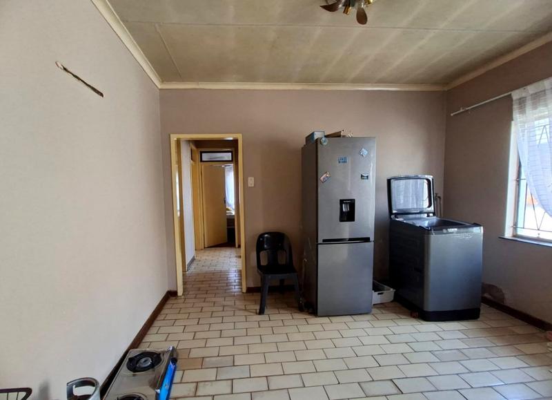 3 Bedroom Property for Sale in Protea North Gauteng