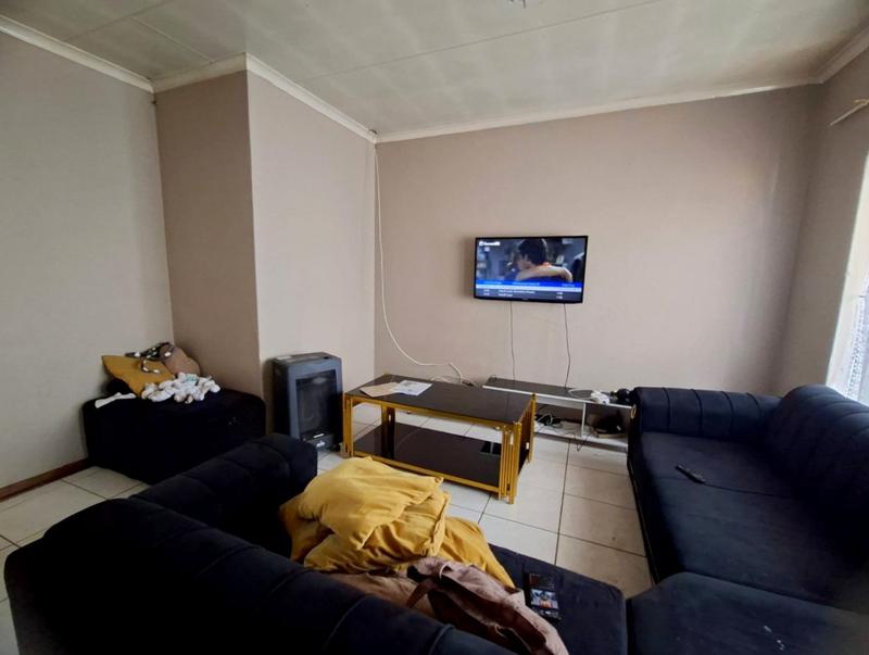 3 Bedroom Property for Sale in Protea North Gauteng
