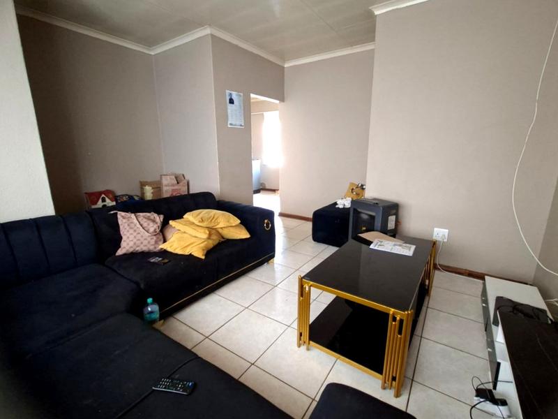 3 Bedroom Property for Sale in Protea North Gauteng