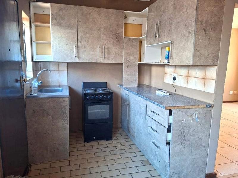 3 Bedroom Property for Sale in Protea North Gauteng