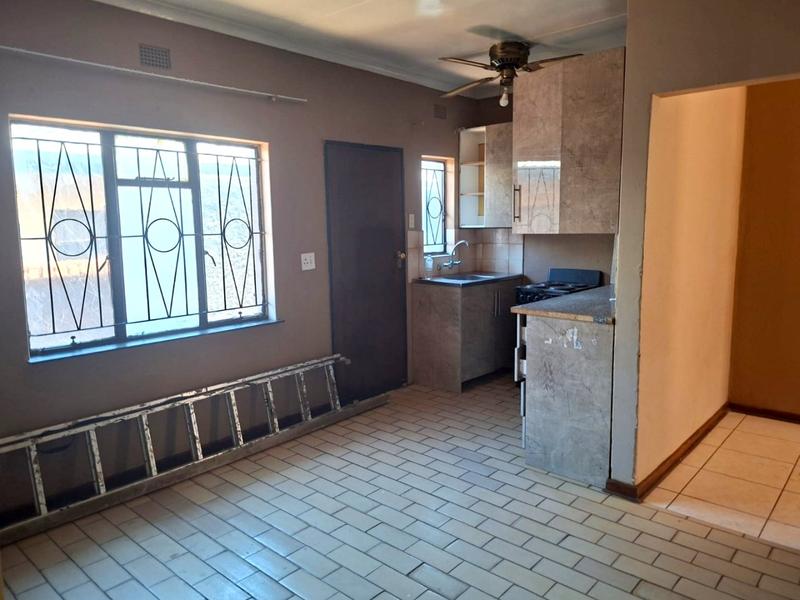 3 Bedroom Property for Sale in Protea North Gauteng