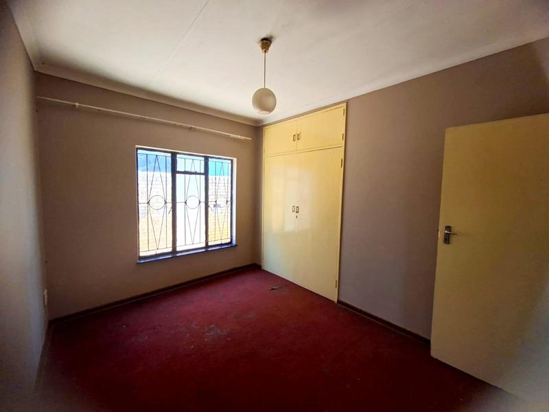 3 Bedroom Property for Sale in Protea North Gauteng
