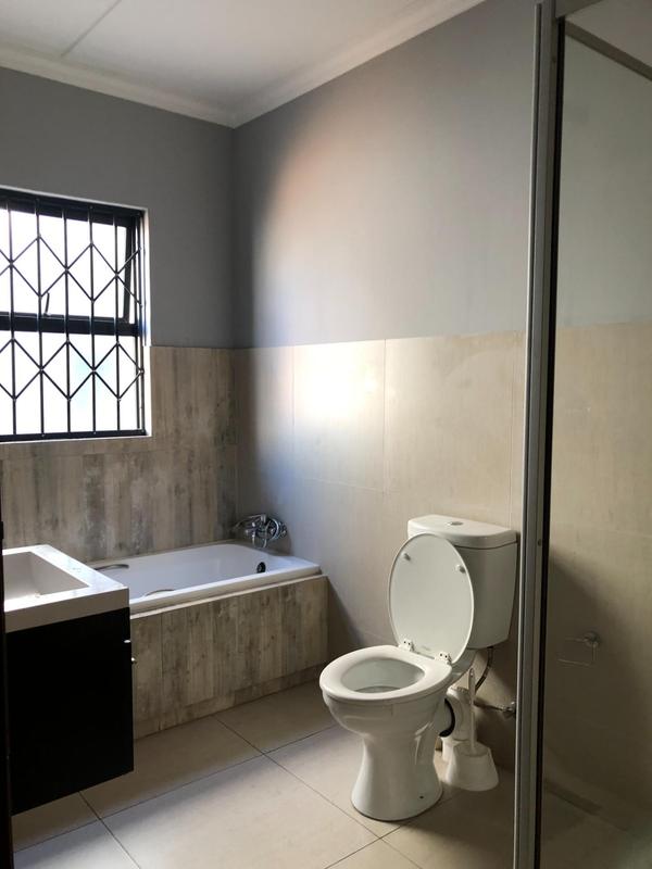 To Let 3 Bedroom Property for Rent in Summerset Gauteng