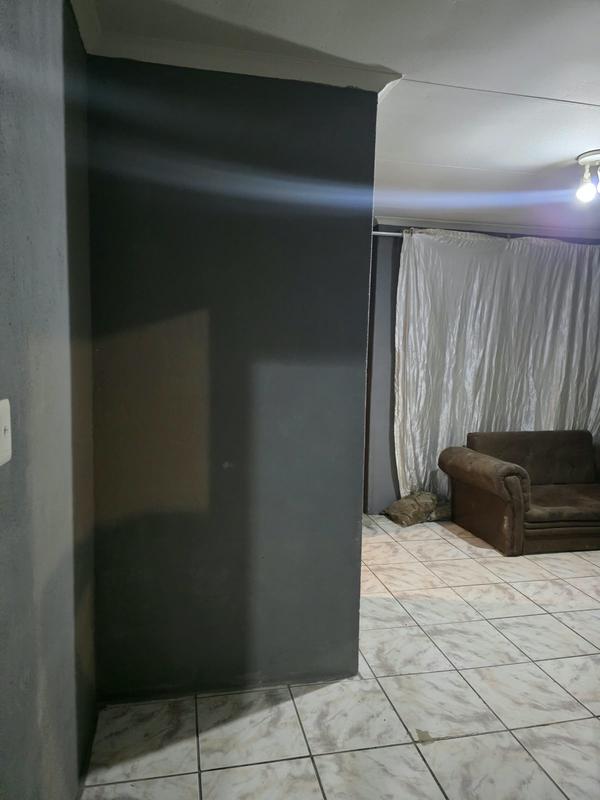 2 Bedroom Property for Sale in Olievenhoutbosch Gauteng