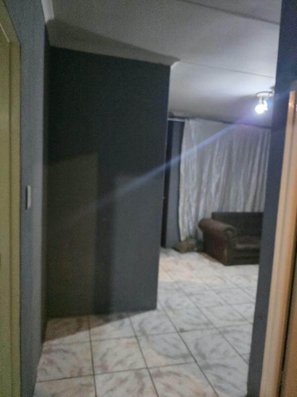 2 Bedroom Property for Sale in Olievenhoutbosch Gauteng