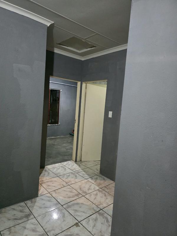 2 Bedroom Property for Sale in Olievenhoutbosch Gauteng