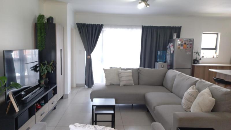 To Let 2 Bedroom Property for Rent in Glen Marais Gauteng