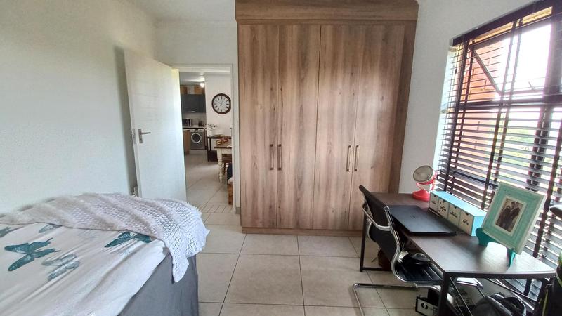 To Let 2 Bedroom Property for Rent in Glen Marais Gauteng
