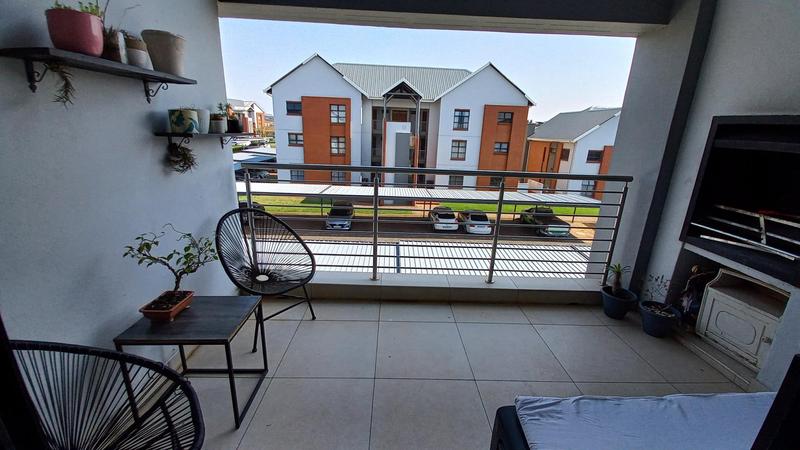 To Let 2 Bedroom Property for Rent in Glen Marais Gauteng
