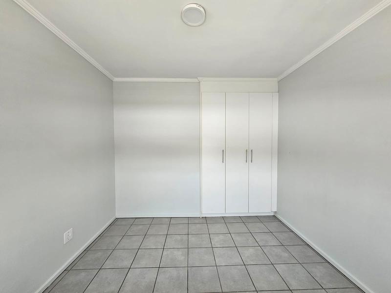 To Let 2 Bedroom Property for Rent in Florida Gauteng