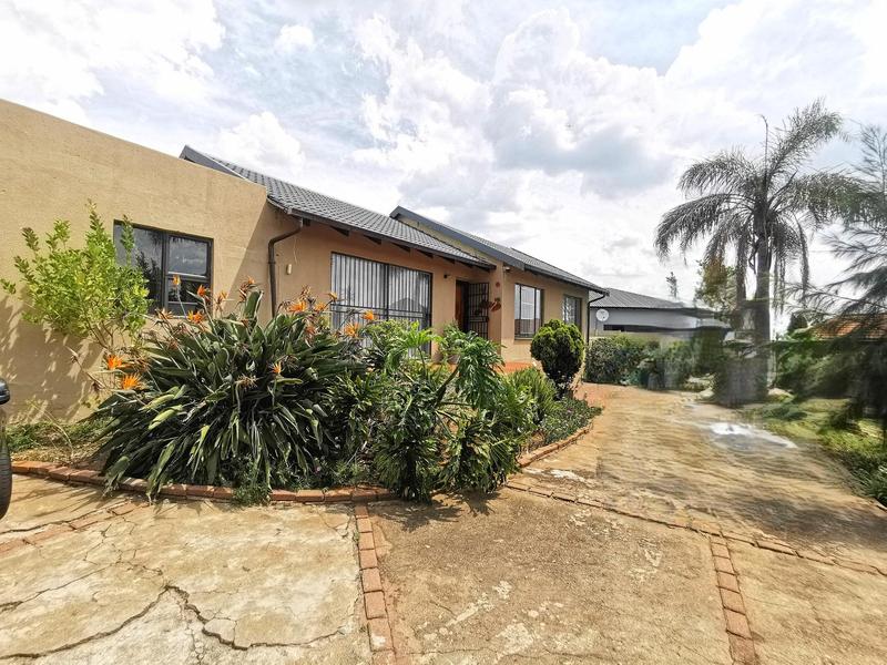 3 Bedroom Property for Sale in Noordwyk Gauteng