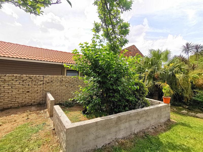 3 Bedroom Property for Sale in Noordwyk Gauteng
