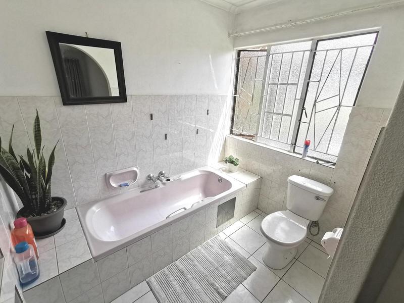 3 Bedroom Property for Sale in Noordwyk Gauteng
