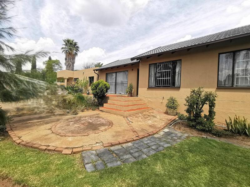 3 Bedroom Property for Sale in Noordwyk Gauteng