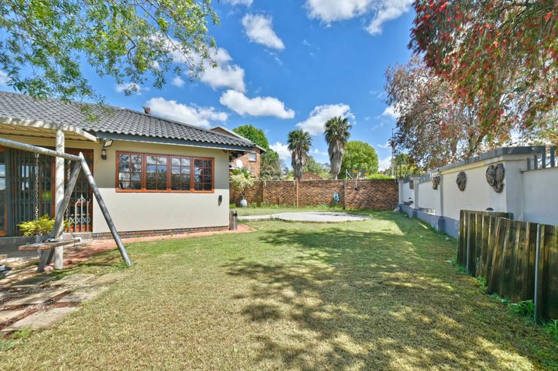 3 Bedroom Property for Sale in Sharonlea Gauteng