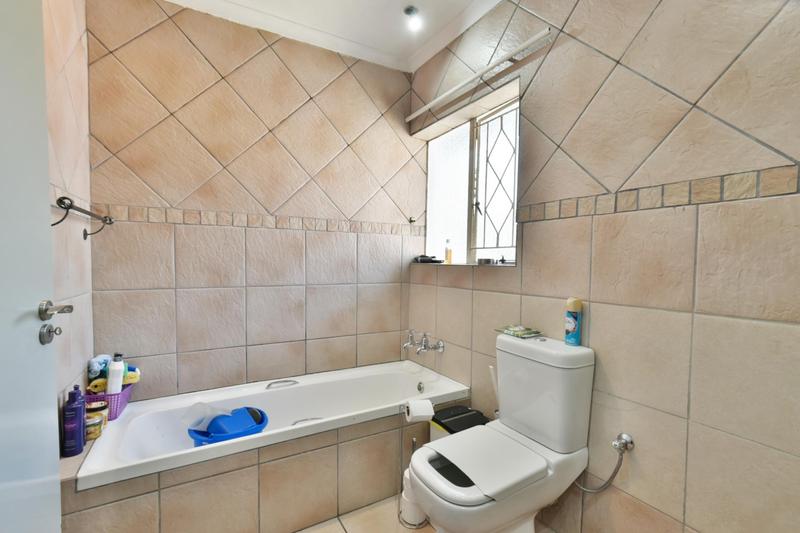3 Bedroom Property for Sale in Sharonlea Gauteng