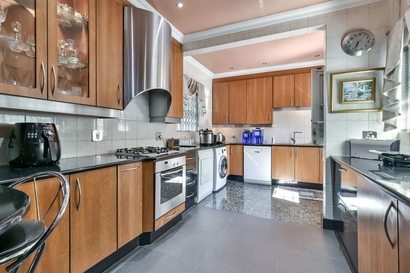 4 Bedroom Property for Sale in Sandown Gauteng