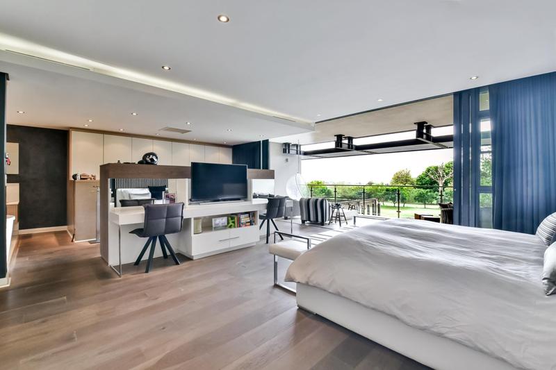 4 Bedroom Property for Sale in Houghton Gauteng