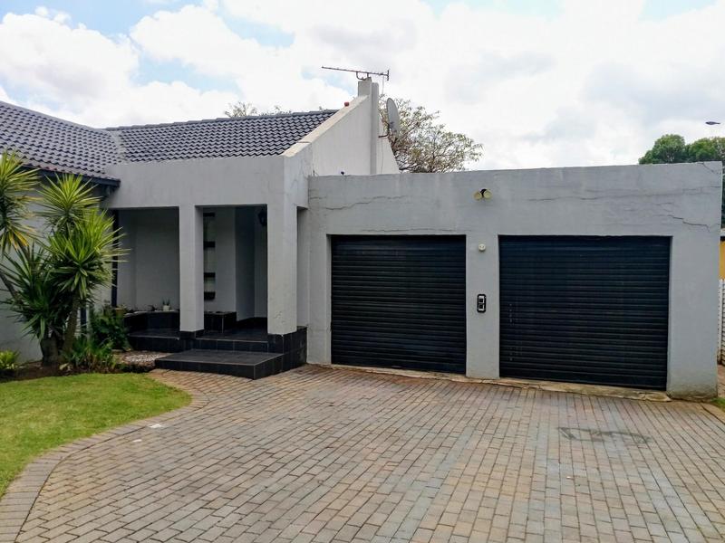 3 Bedroom Property for Sale in Alan Manor Gauteng