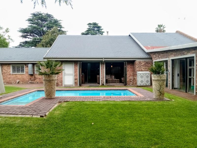 3 Bedroom Property for Sale in Vanderbijlpark Sw 2 Gauteng