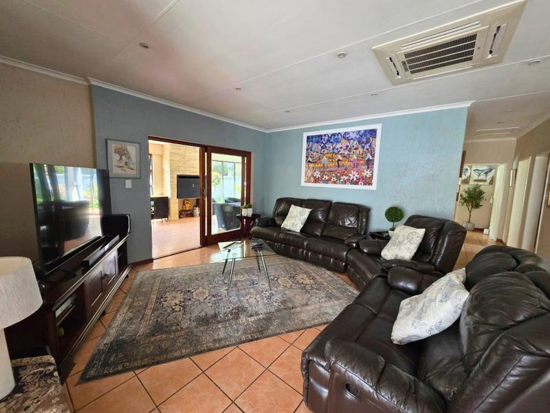 3 Bedroom Property for Sale in Glen Erasmia Gauteng