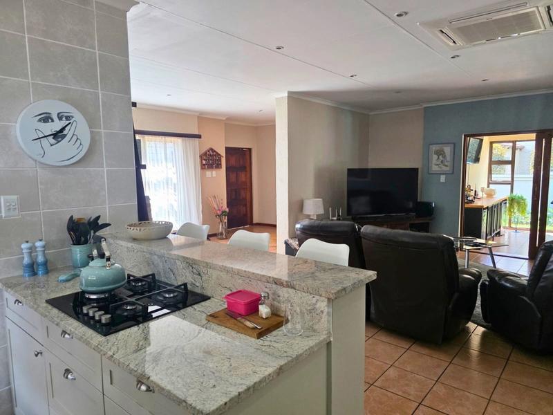 3 Bedroom Property for Sale in Glen Erasmia Gauteng