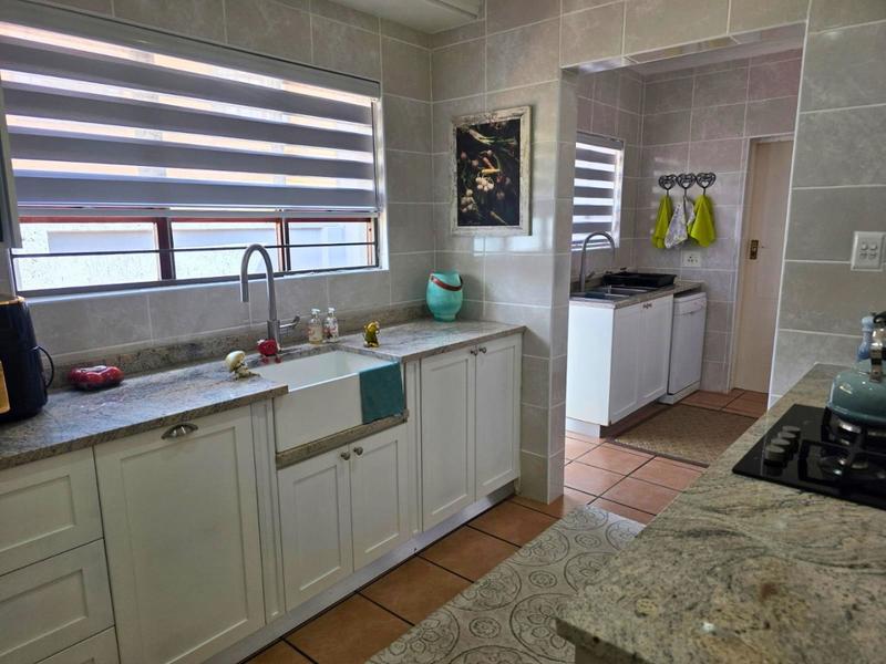 3 Bedroom Property for Sale in Glen Erasmia Gauteng