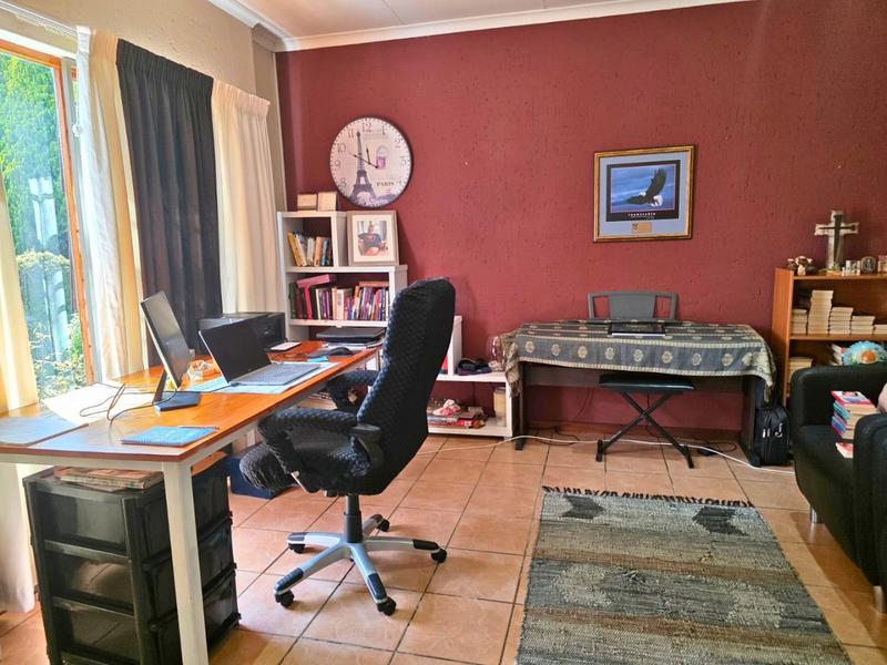 3 Bedroom Property for Sale in Glen Erasmia Gauteng